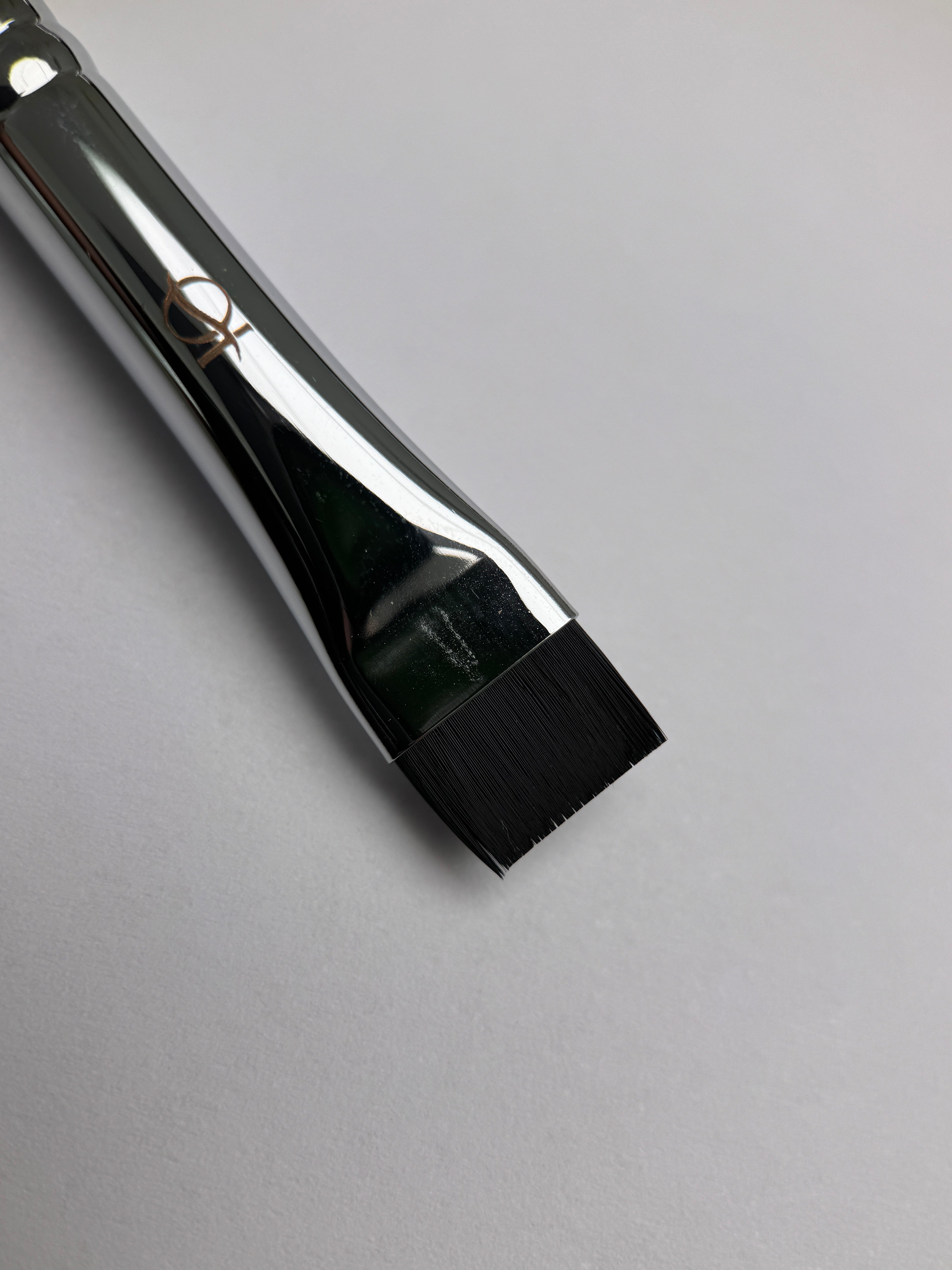 Pennello N.1 – Piatto IO BROWS