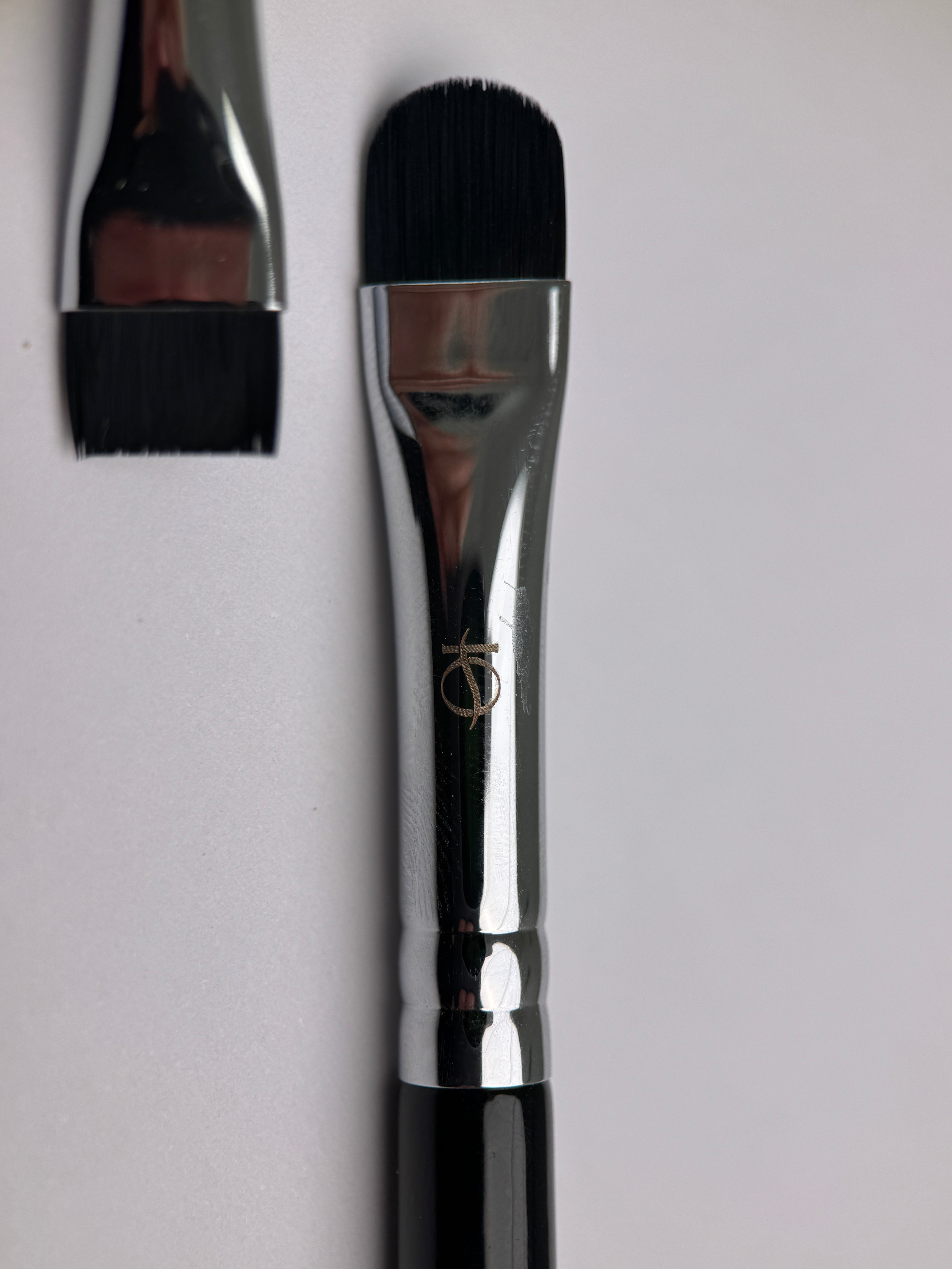 Pennello N.1 – Piatto IO BROWS